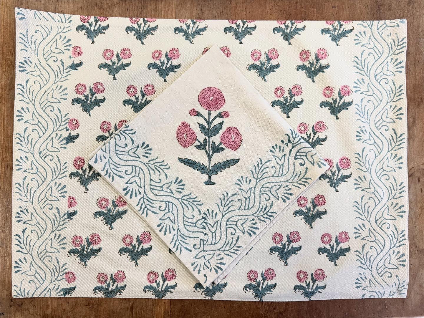 Block Print Placemat and Napkin 12 Pcs Set