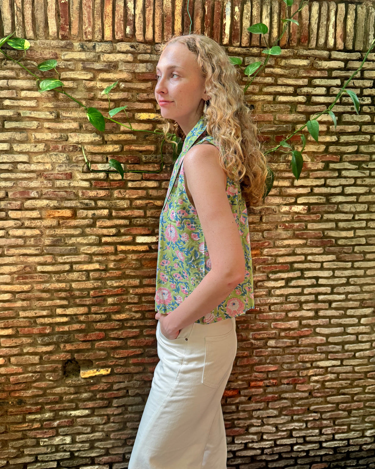 Block Print Sleeveless Collar Top