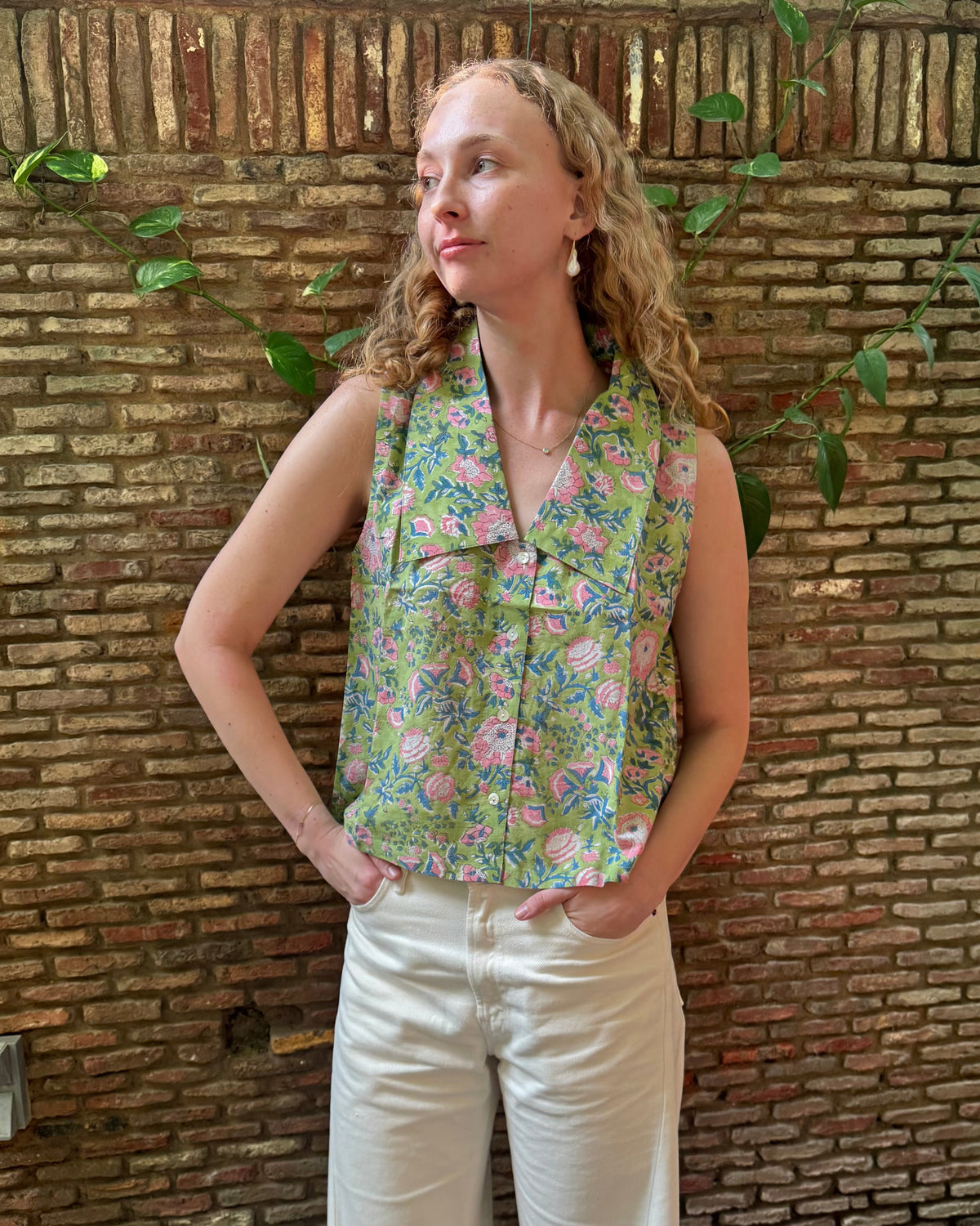 Block Print Sleeveless Collar Top